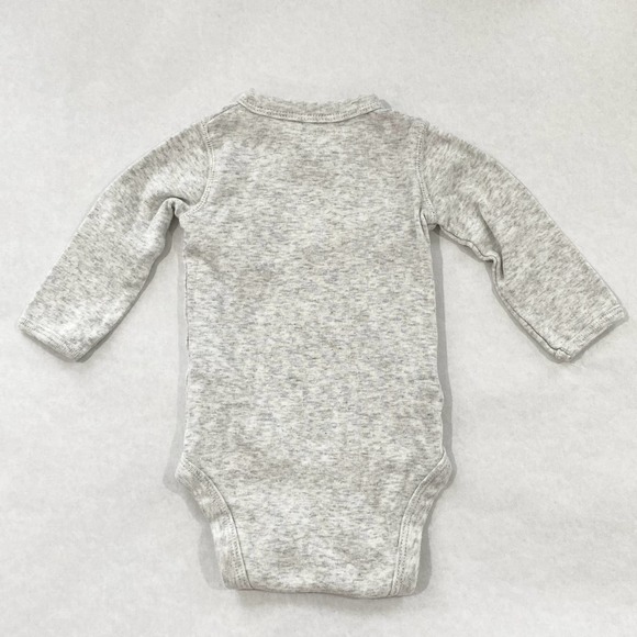 Set of Long Sleeve Onesie bodysuits by Carter's 100% Cotton - Picture 7 of 16